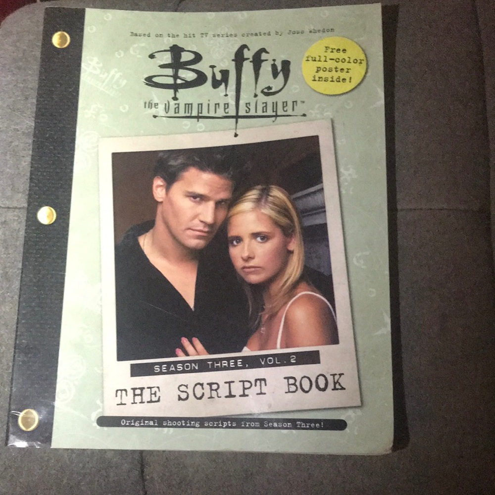 Buffy the Vampire Slayer Season 3, Volume 2 The Script Book with Poster